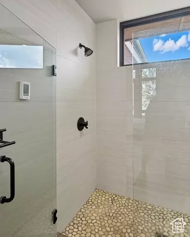 Bath - 2277 E Broken Branch Dr #28, Boulder, UT 84716 photo 9 of 9
