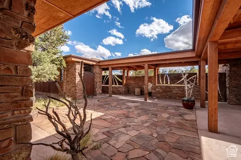 Exterior - 2277 E Broken Branch Dr #28, Boulder, UT 84716 photo 16 of 18