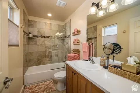 Bath - 3853 S Red Valley Cir #17-A4, Moab, UT 84532 photo 2 of 4