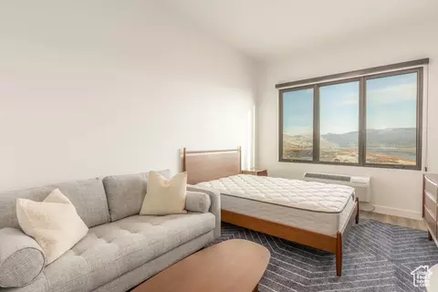 2303 W Deer Hollow Rd #2240, Park City, UT 84060