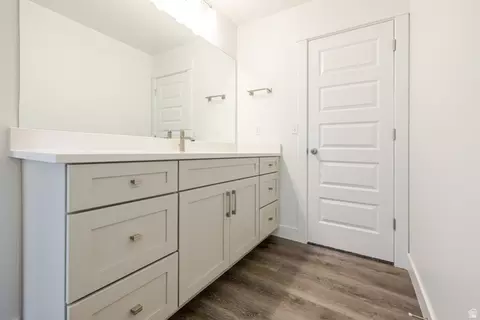 Bath - 1052 N Canvasback Dr #406, Eagle Mountain, UT 84043 photo 3 of 3