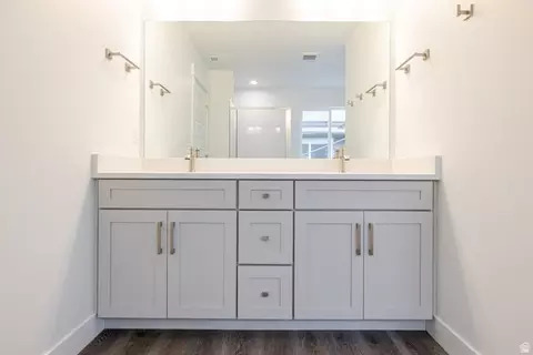 Bath - 1052 N Canvasback Dr #406, Eagle Mountain, UT 84043 photo 2 of 3