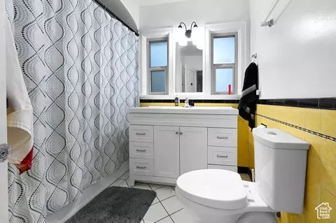 Bath - 219 E 500 N, Logan, UT 84321 photo 3 of 3