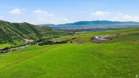 2075 E Canyon Rd, Smithfield, UT 84335
