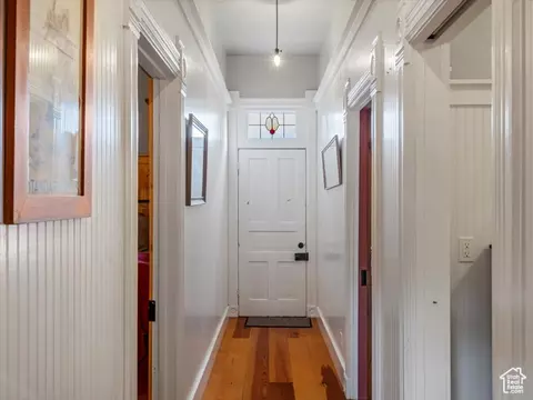 Entry Way - 252 N 400 E, Centerville, UT 84014 photo 6 of 6