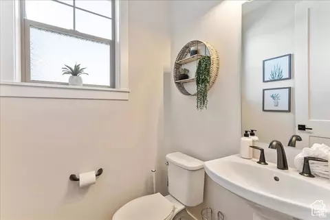 Bath - 1053 W Wasatch Spring Rd, Hideout, UT 84036 photo 2 of 5