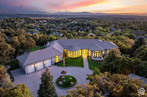 5210 Skyline Pkwy, Ogden, UT 84403