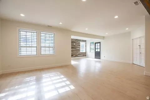 Living - 259 S Twin River Loop, Alpine, UT 84004 photo 14 of 16