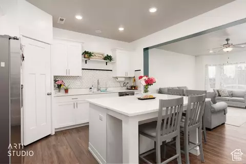 Kitchen - 1702 E Stone Way, Eagle Mountain, UT 84005 photo 2 of 4