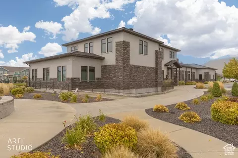 Exterior - 1702 E Stone Way, Eagle Mountain, UT 84005 photo 3 of 5