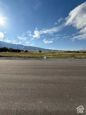 996 N 75 W #13, Mendon, UT 84325