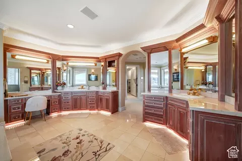 Bath - 1501 Oakhaven Ln, Wanship, UT 84017 photo 2 of 10