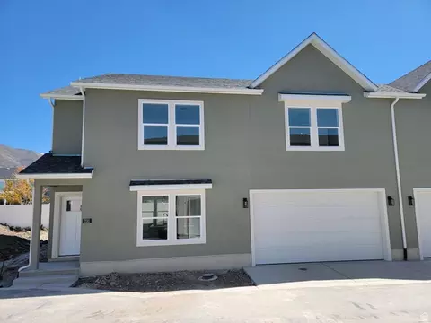 735 S Harrison Dr #26, Springville, UT 84663