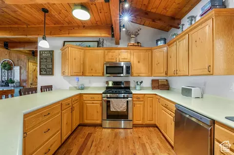 Kitchen - 1760 W 3000 S, Daniel, UT 84032 photo 2 of 2