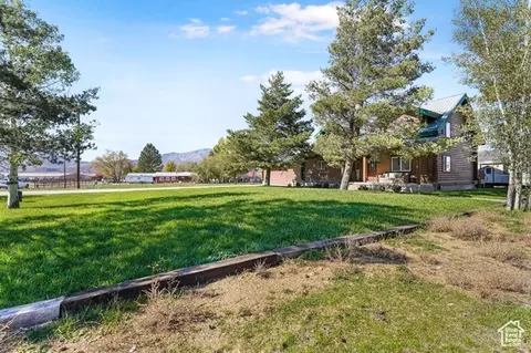 Exterior - 1760 W 3000 S, Daniel, UT 84032 photo 8 of 9