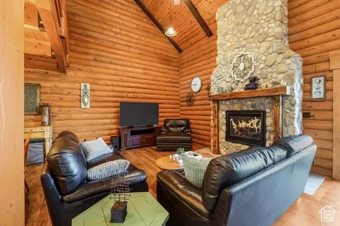 Living - 1760 W 3000 S, Daniel, UT 84032 photo 1 of 2