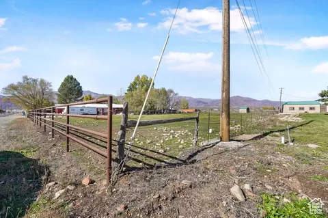 Exterior - 1760 W 3000 S, Daniel, UT 84032 photo 9 of 9