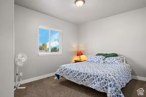 Bedroom - 190 W 3rd N, Bloomington, ID 83223 photo 2 of 3