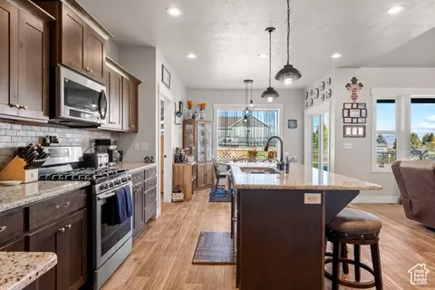 Kitchen - 190 W 3rd N, Bloomington, ID 83223 photo 4 of 4