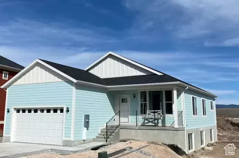 2216 S Beachcomber Ln, Garden City, UT 84028