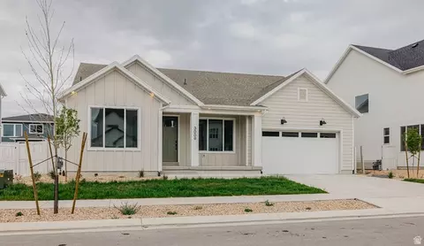 3009 N Lone Pine St #635, Eagle Mountain, UT 84005
