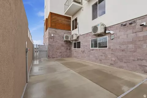 Exterior - 2085 N Main St #409, Sunset, UT 84015 photo 2 of 2