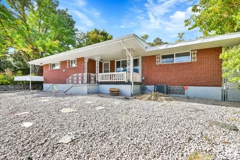 4825 S Burch Creek Dr E, South Ogden, UT 84403