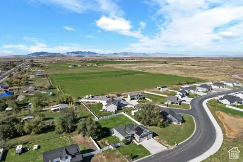 View/Area - 821 S 7100 W, Ogden, UT 84404 photo 2 of 5