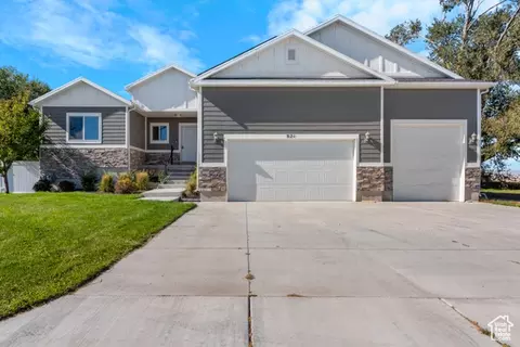 Exterior - 821 S 7100 W, Ogden, UT 84404 photo 4 of 5