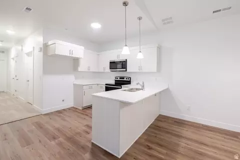 Kitchen - 4661 S Poplar Way #R301, Mapleton, UT 84664 photo 2 of 3