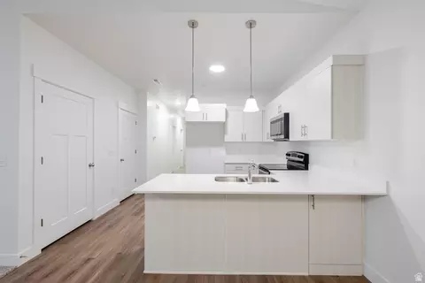 Kitchen - 4661 S Poplar Way #R301, Mapleton, UT 84664 photo 3 of 3