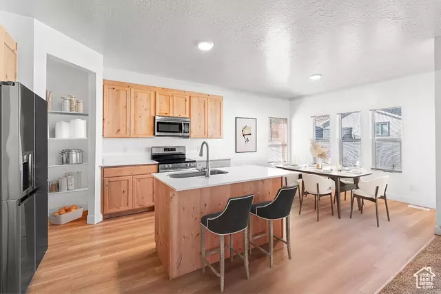 Kitchen - 1544 S Windsong Dr, Santaquin, UT 84655 photo 1 of 3