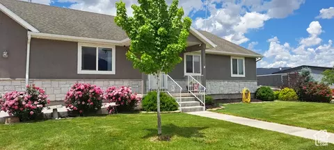 Exterior - 251 N 580 W, Monroe, UT 84754 photo 4 of 27
