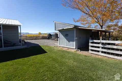 Exterior - 251 N 580 W, Monroe, UT 84754 photo 12 of 27