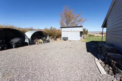 Exterior - 251 N 580 W, Monroe, UT 84754 photo 10 of 27