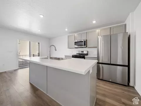 1833 N Blue Iris Ave #1073, Tooele, UT 84074
