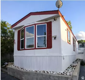 37 W Crawford S, Sandy, UT 84070