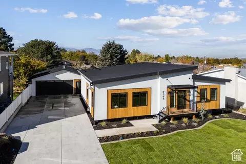 7364 S Chris Ln, Salt Lake City, UT 84121