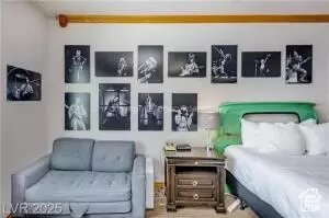 Bedroom - 223 Hunter Rd #B303, Brian Head, UT 84719 photo 5 of 10
