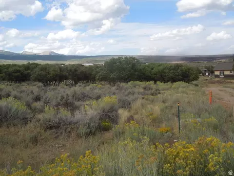33 E Spring Draw Dr E #2, La Sal, UT 84530 photo 6