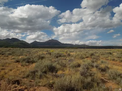 64 Stone Rd S #4, La Sal, UT 84530
