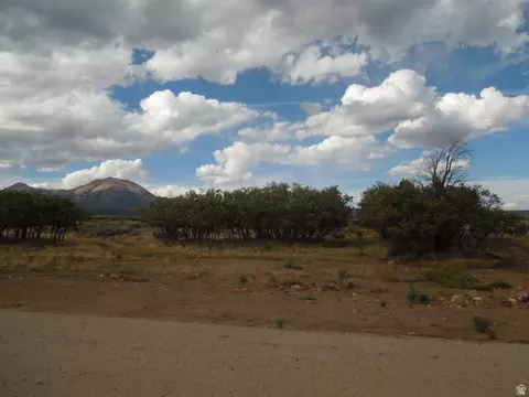 35 S Stone Rd S #8, La Sal, UT 84530