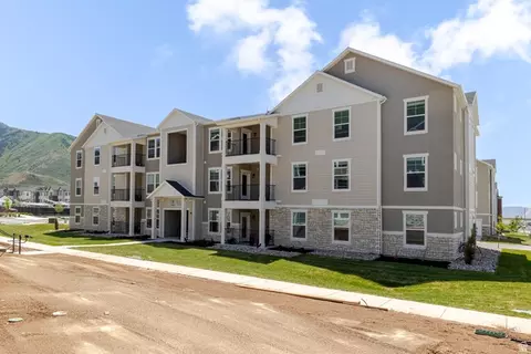 4661 S Poplar Way #R303, Mapleton, UT 84664