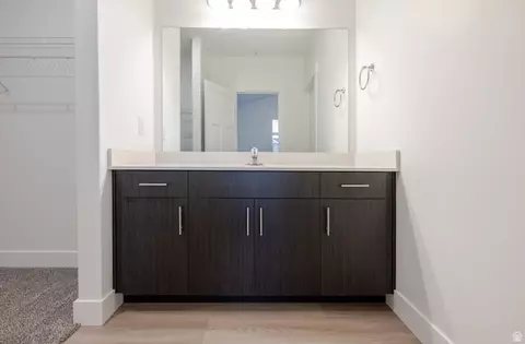 Bath - 4661 S Poplar Way #R303, Mapleton, UT 84664 photo 2 of 2