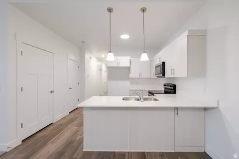 Kitchen - 4661 S Poplar Way #R304, Mapleton, UT 84664 photo 3 of 3