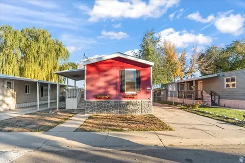 221 E Jordan View Dr S, Sandy, UT 84070