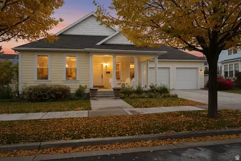 10711 S Navarro Way, South Jordan, UT 84009