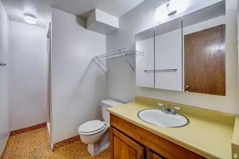 Bath - 3575 E River Bottoms Rd, Spanish Fork, UT 84660 photo 2 of 2
