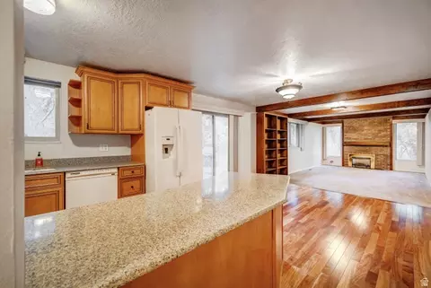Living - 3575 E River Bottoms Rd, Spanish Fork, UT 84660 photo 3 of 7