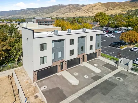 Exterior - 254 N Main St, Bountiful, UT 84010 photo 5 of 5
